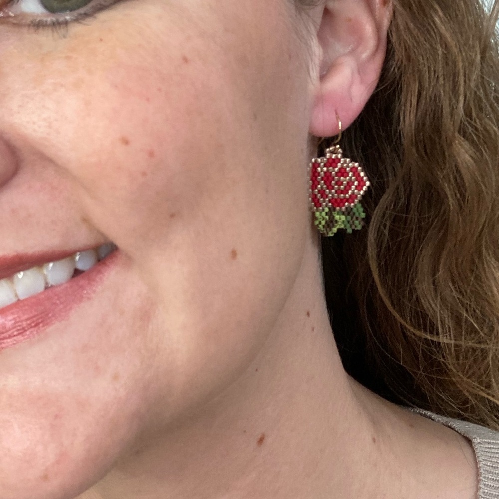 The ROSEMARY - rose beaded earrings - Picture 5 of 5